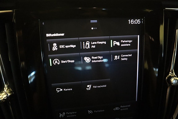 Volvo V90 16 of 23