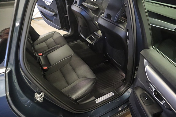 Volvo V90 8 of 23