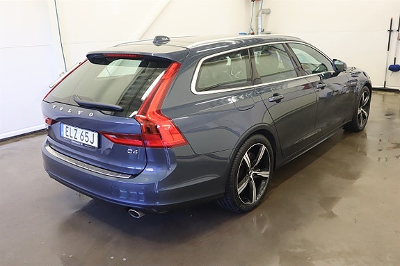 Volvo V90 4 of 23