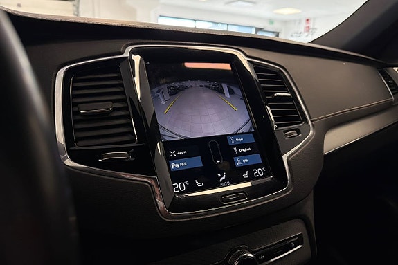 Volvo XC90 21 of 27