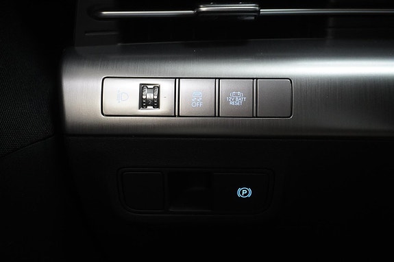 Hyundai Kona 16 of 18