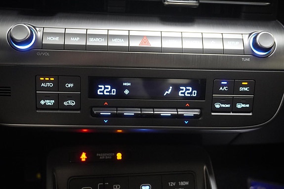 Hyundai Kona 11 of 18