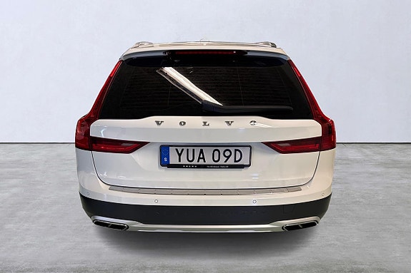 Volvo V90 Cross Country 5 of 5