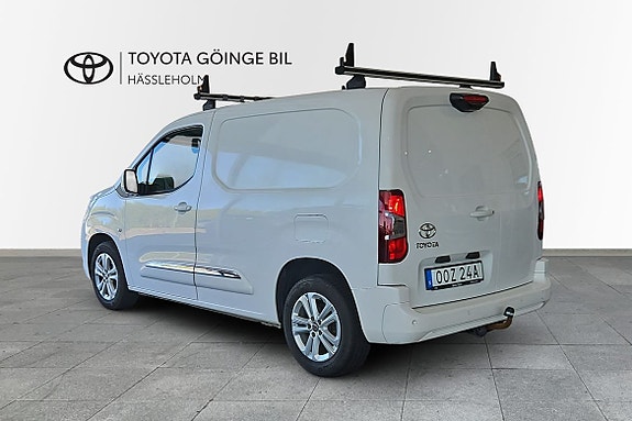 Toyota Proace City 2 of 5