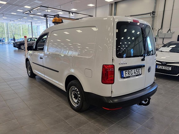 Volkswagen Caddy Maxi 3 of 5