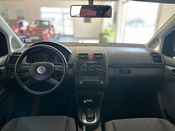 Volkswagen Touran 15 of 20