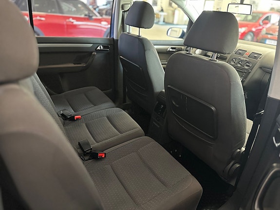 Volkswagen Touran 20 of 20