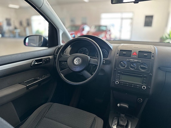 Volkswagen Touran 12 of 20
