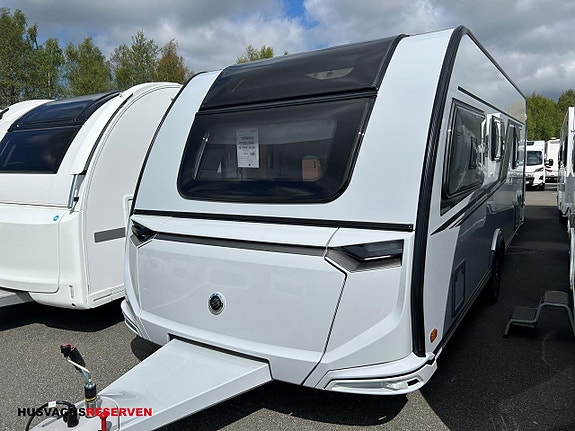 Knaus SÜDWIND BLACK SELECTION 580 UF 2 of 21
