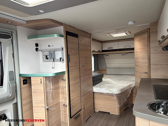 Knaus SÜDWIND BLACK SELECTION 580 UF 14 of 21