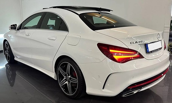 Mercedes-Benz CLA250 2 of 5