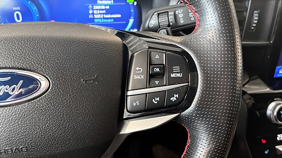 Ford Explorer 18 of 24