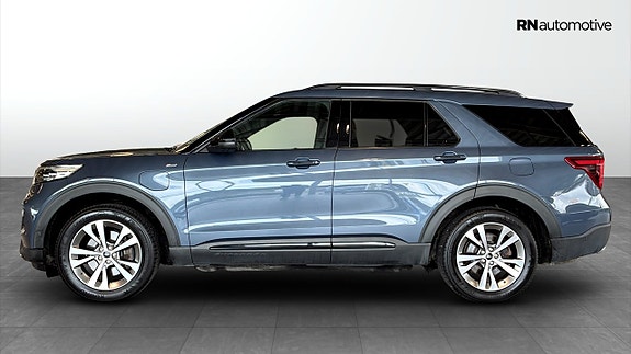 Ford Explorer 8 of 24