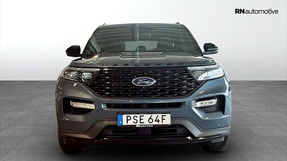 Ford Explorer 7 of 24