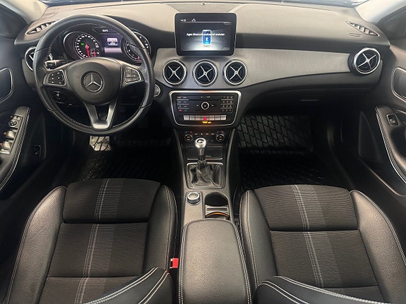 Mercedes-Benz GLA200 7 of 13