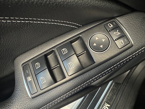Mercedes-Benz GLA200 13 of 13