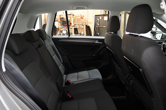 Volkswagen Golf Sportsvan 19 of 20