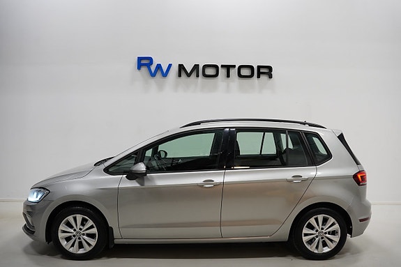 Volkswagen Golf Sportsvan 3 of 20