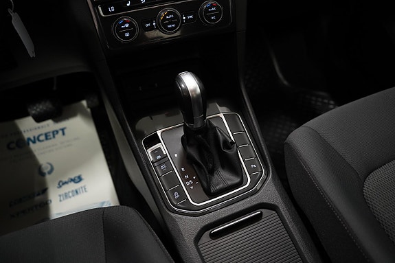 Volkswagen Golf Sportsvan 13 of 20