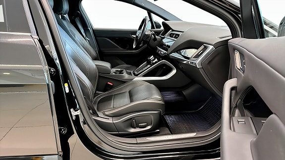 Jaguar I-PACE 3 of 12