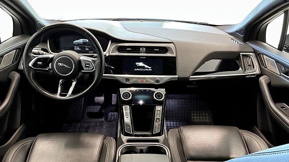 Jaguar I-PACE 4 of 12
