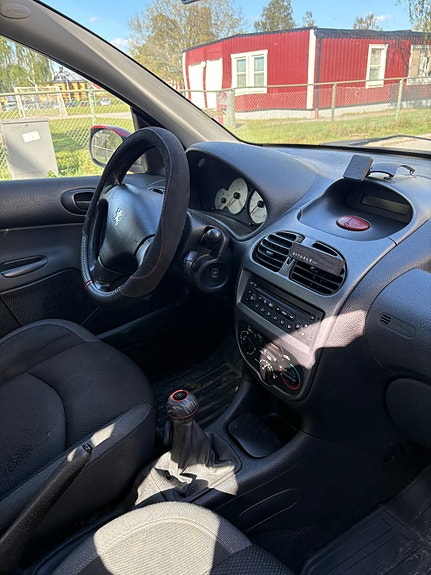 Peugeot 206 4 of 4