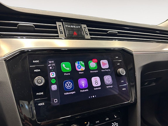 Volkswagen Passat Alltrack 24 of 26