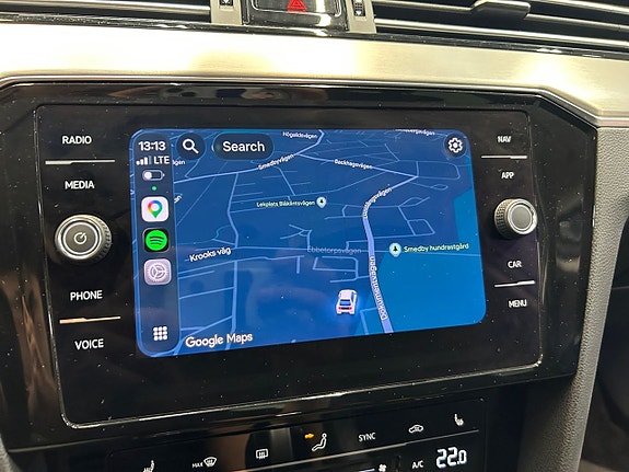 Volkswagen Passat Alltrack 18 of 26