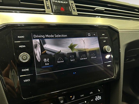 Volkswagen Passat Alltrack 21 of 26