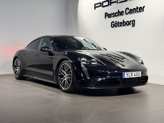 Porsche Taycan 4S 2 of 23