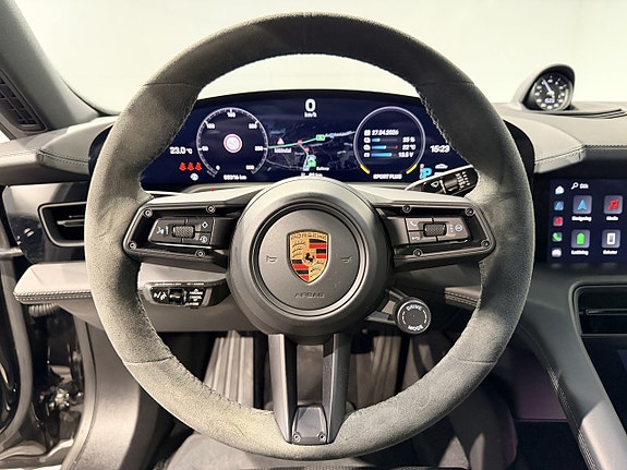 Porsche Taycan 4S 15 of 23