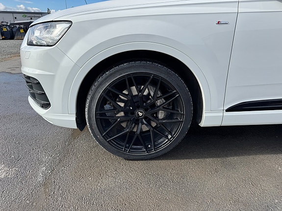 Audi Q7 21 of 23