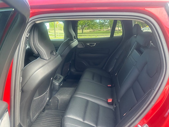 Volvo V60 9 of 15