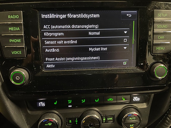 Skoda Octavia Scout 16 of 21