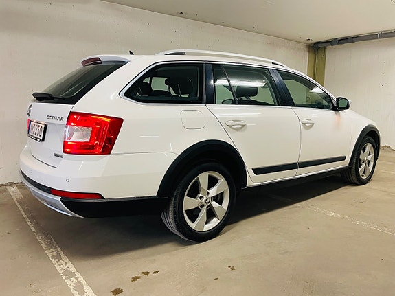 Skoda Octavia Scout 5 of 5