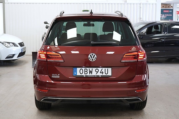 Volkswagen Golf Sportsvan 4 of 23