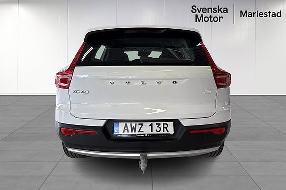 Volvo XC40 5 of 5