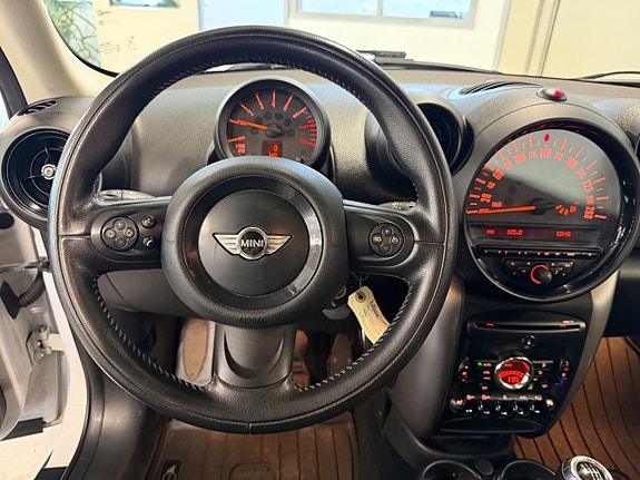 MINI Countryman Cooper 10 of 13