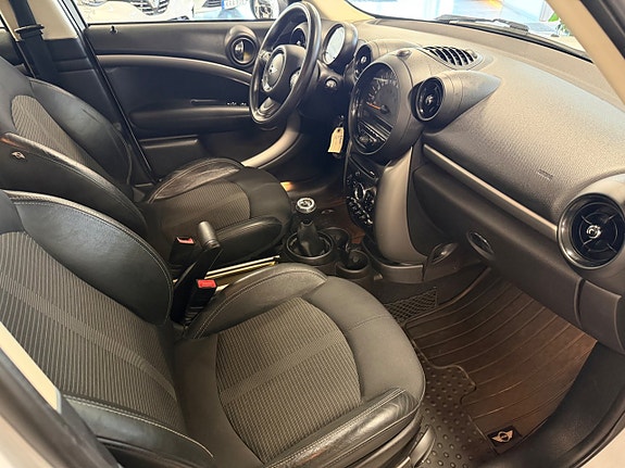 MINI Countryman Cooper 8 of 13