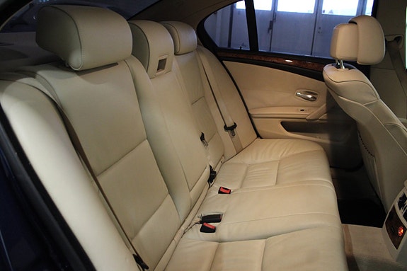 BMW 520d 10 of 14