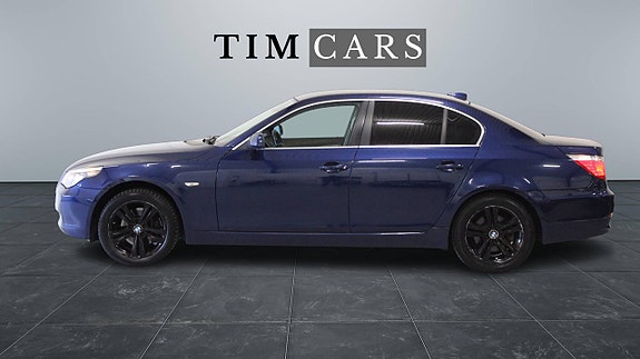 BMW 520d 3 of 5