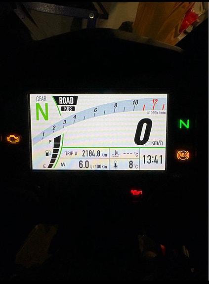 Kawasaki Ninja Z1000SX 3 of 4