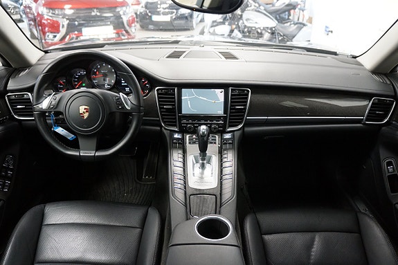Porsche Panamera S 8 of 21