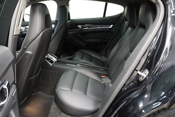 Porsche Panamera S 7 of 21