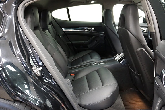 Porsche Panamera S 11 of 21