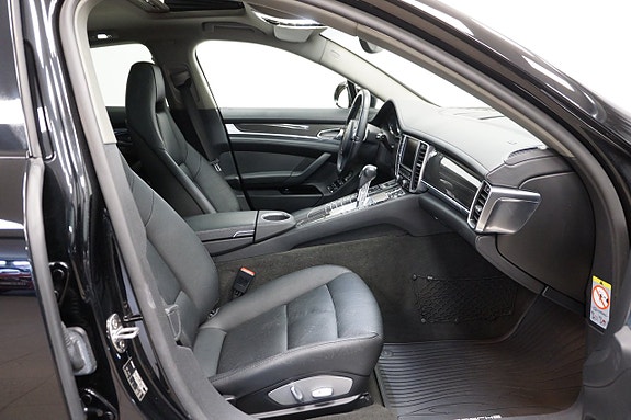 Porsche Panamera S 10 of 21