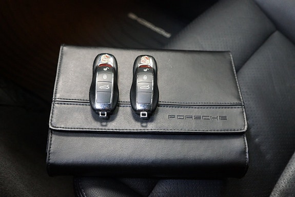 Porsche Panamera S 20 of 21