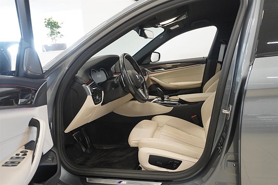 BMW 520d 2 of 5