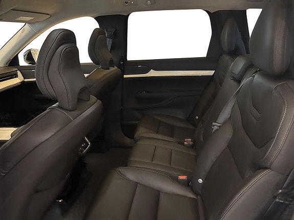 Volvo EX90 7 of 28