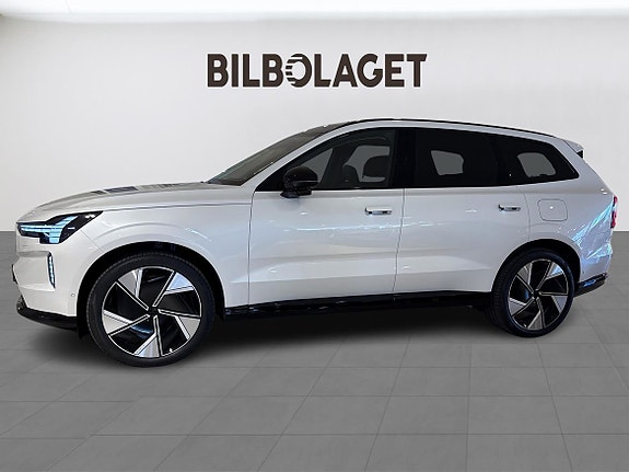 Volvo EX90 2 of 28